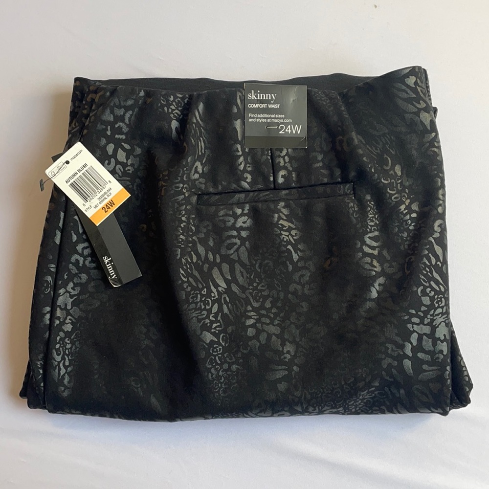 Animal Print Black Skinny Comfort Waist Pants W24 .
